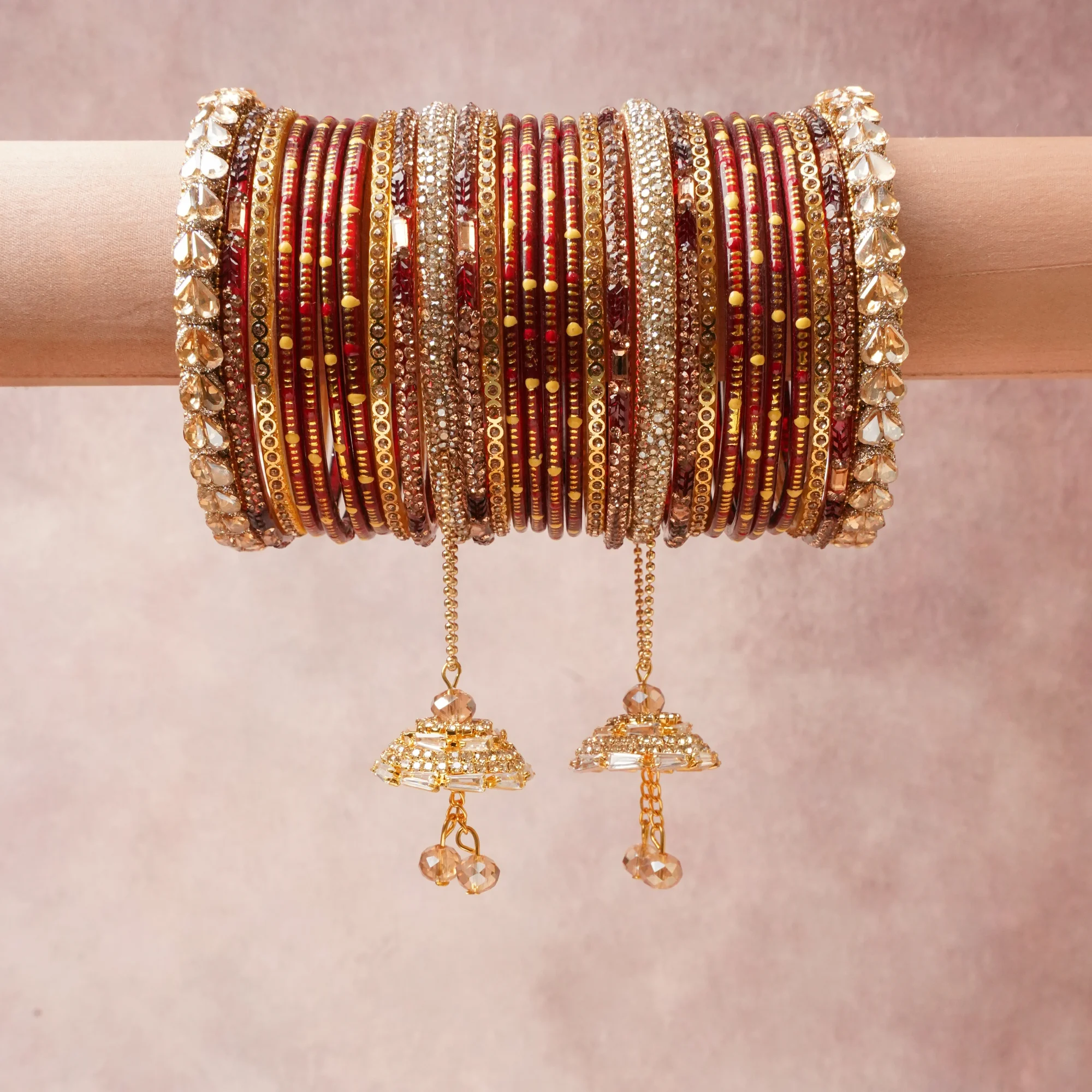 A majestic Deep Ruby Red set, complemented by Rich Gold, Champagne, Clear Crystal featuring Glass, Gold-plated Metal, Rhinestones, Crystals, Glass Beads.
Rich, ceremonial, and designed to be passed through generations.